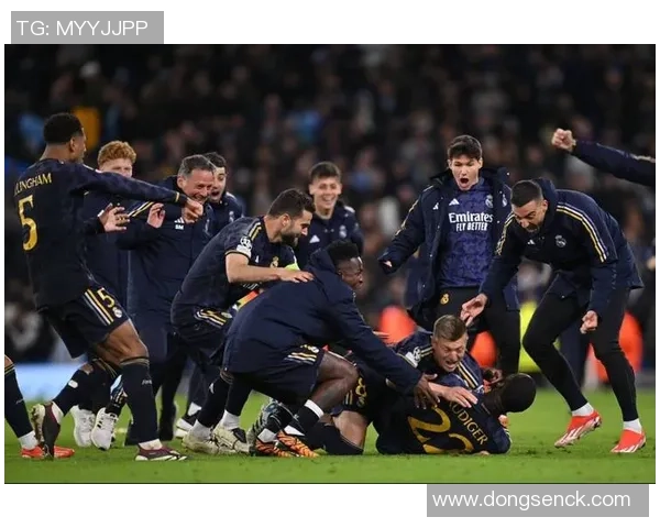 西甲焦点战皇马与曼城激战成平绝杀瞬间引发争议判罚热议