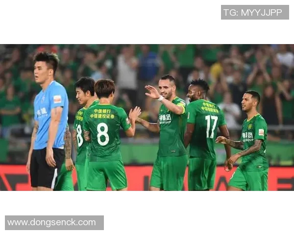 友谊赛精彩对决AC米兰大胜曼联乌龙球引发争议与热议