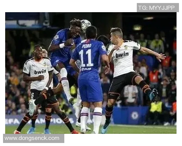 德甲精彩对决切尔西与那不勒斯战成平局帽子戏法引发全场热烈反响